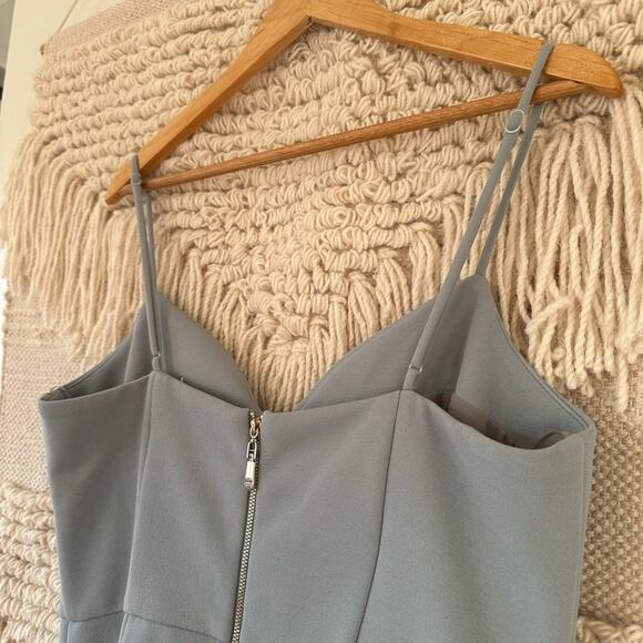 Elliatt Petal Midi Dress - Picture 6 of 7